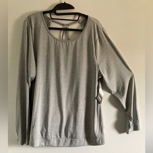 🔥NWT HYBA open back long sleeve moisture wicking top